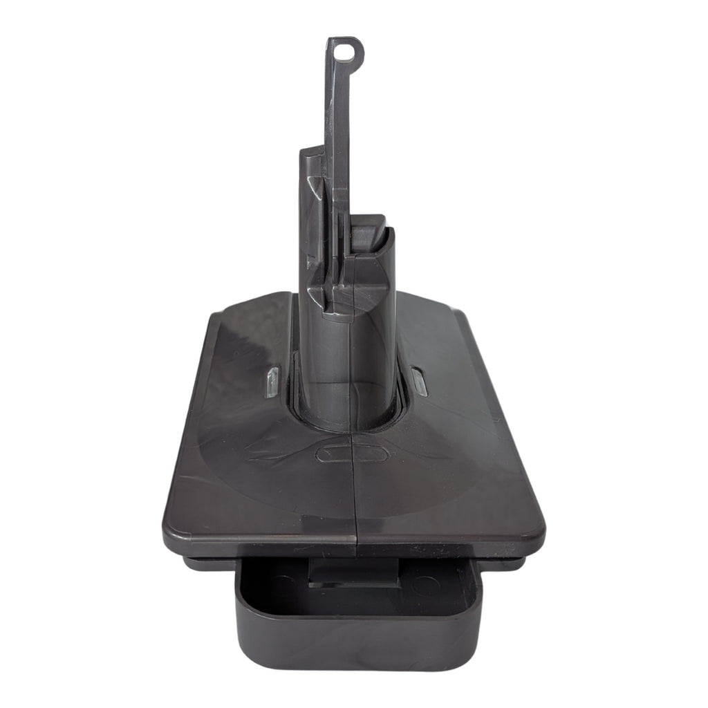 AEG 18V to Dyson V8 battery adapter - Dyson tool-side stem centred on the top plate above the battery-side pocket mouth